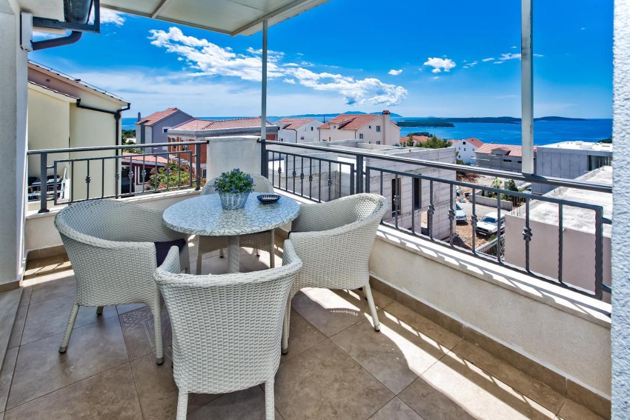 Relaxing Holiday Sunset Apartment Hvar Town Exteriör bild